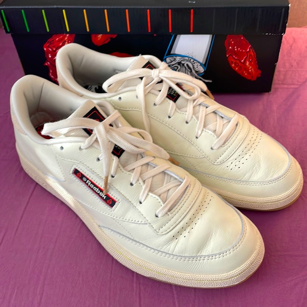 Men’s Reebok size 11 Hot Ones